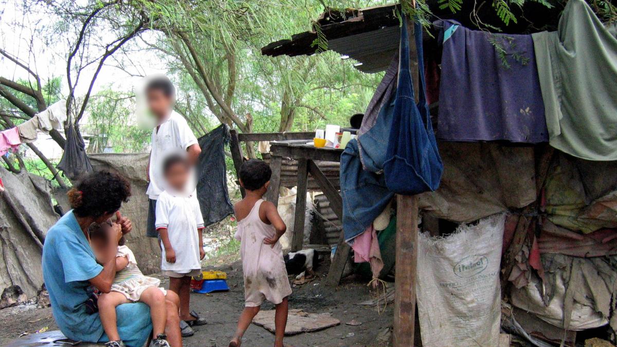 Encuesta revela que 4 de cada 10 hogares comen menos de tres veces al día

 – Tinta clara