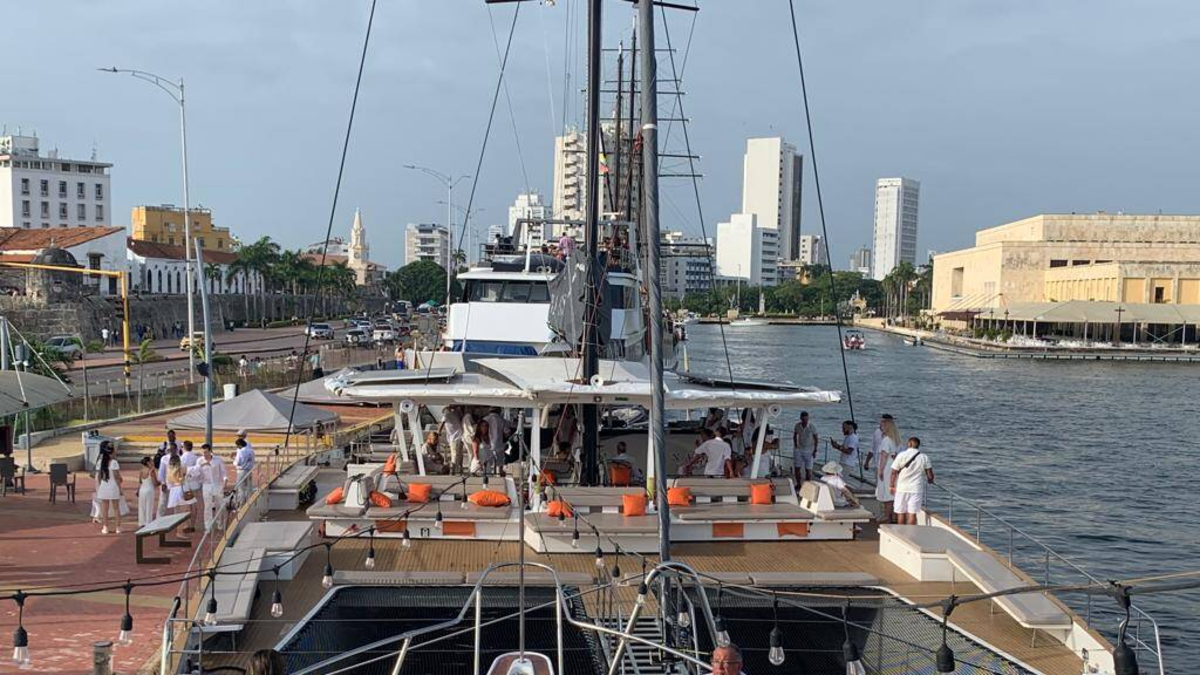 atención a las medidas de seguridad

 – Tinta clara