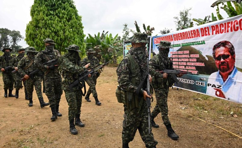 ¿Qué son y qué dicen en esos lugares?

 – Tinta clara