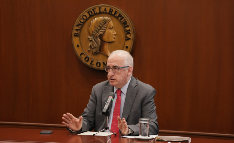 El directivo confirma que las decisiones están acorde al mandato constitucional.

 – Tinta clara