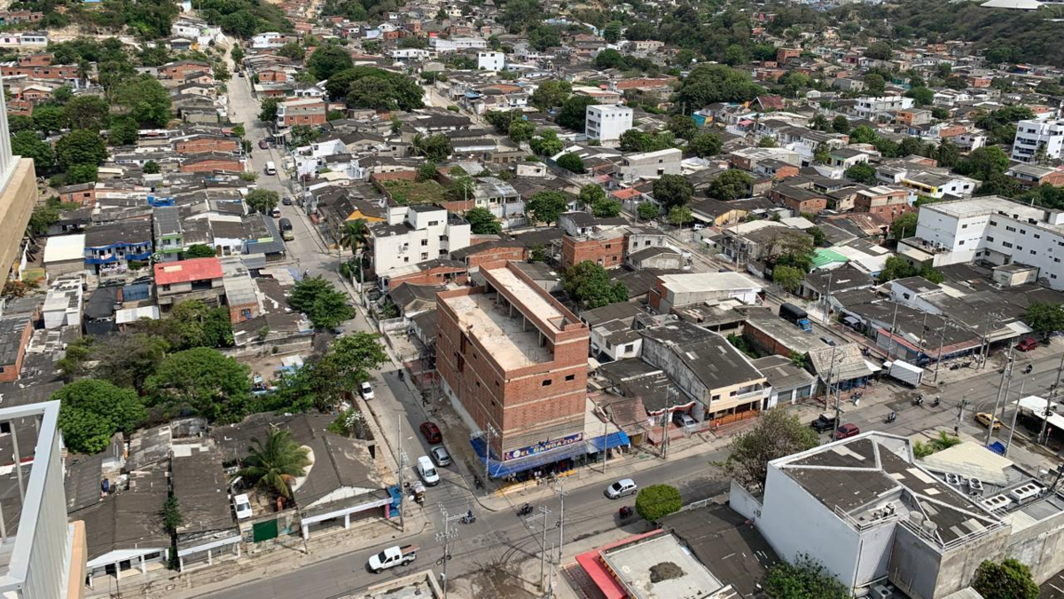 Asaltante dispara a mujer durante robo, mientras queda impune el asesinato de Esilda Reyes, de 67 años, en robo

 – Tinta clara
