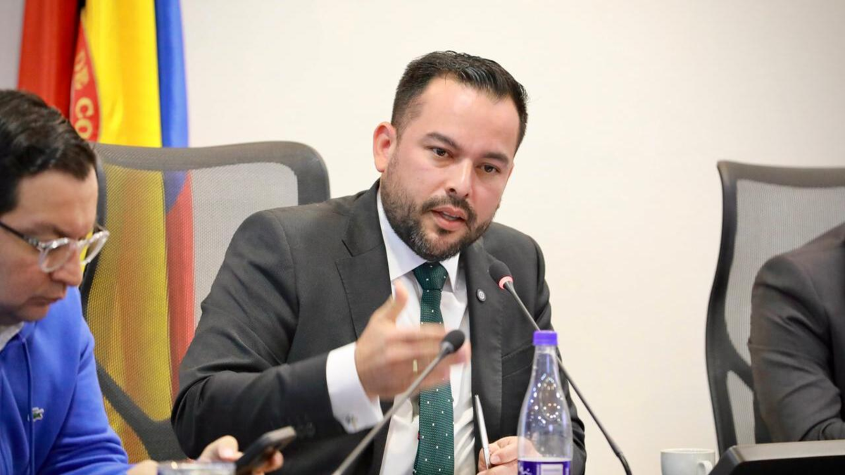 Ministro de Minería y Energía confirmó que gobierno colombiano pedirá a EE.UU. levantar sanciones a Venezuela para reactivar proyectos energéticos

 – Tinta clara