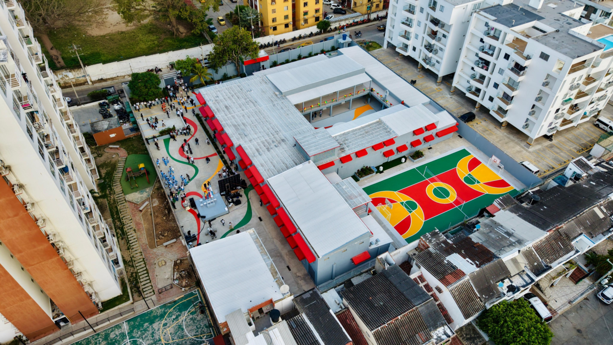 renace la Institución Educativa Santa María como bastión de la educación pública

 – Tinta clara
