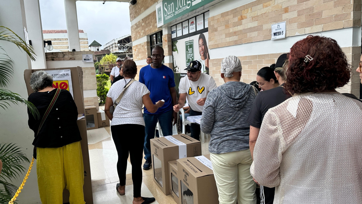 ¿Qué dicen en Asocaña y la Cámara de Comercio de Cali?

 – Tinta clara