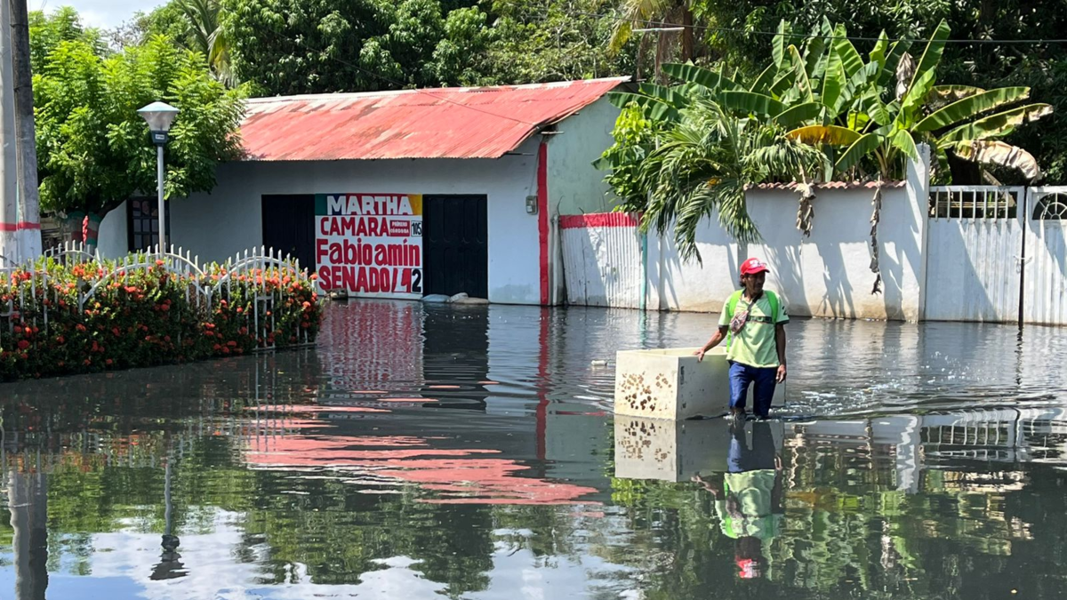 Gobierno inicia demolición de terraplenes ilegales en pantanos de Córdoba para restablecer el caudal de agua y frenar inundaciones que afectan a miles

 – Tinta clara