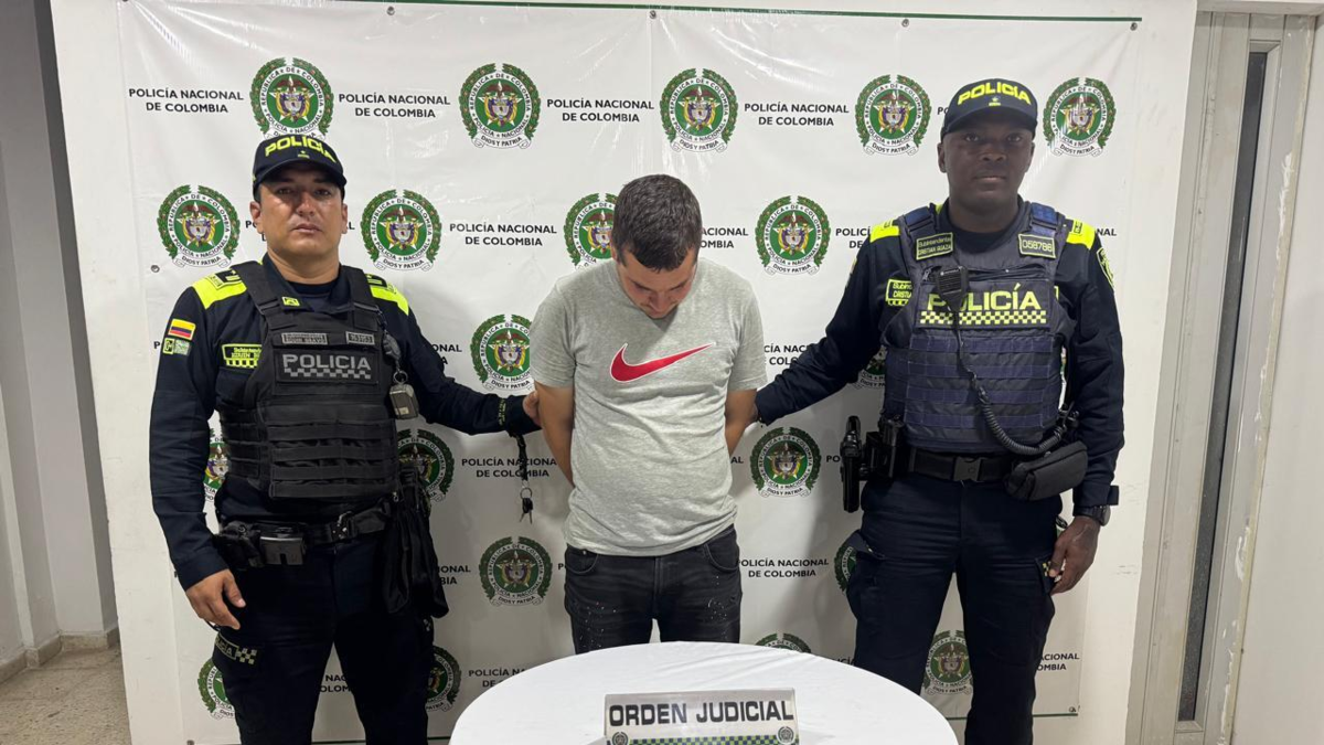 utilizó mecanismos sofisticados para copiar huellas dactilares

 – Tinta clara