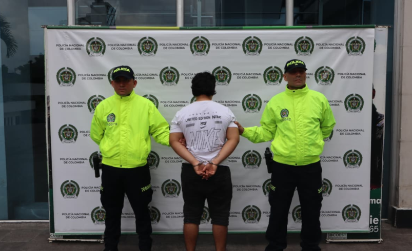 Ofrecen hasta 100 millones de dólares por cada prófugo

 – Tinta clara