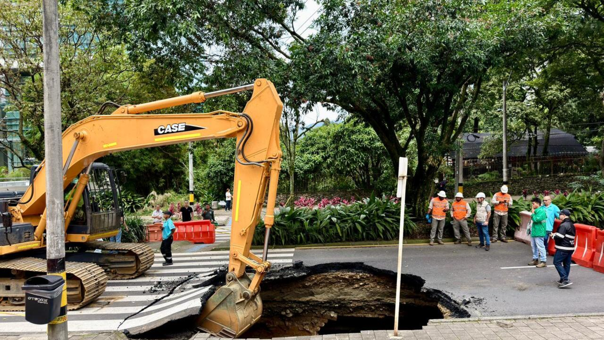 Rutas alternas por cierre en Avenida El Poblado Medellín marzo 2026

 – Tinta clara