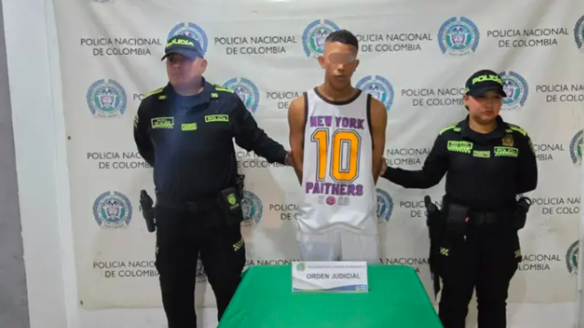 Se trata de alias ‘Angelito’, presunto reclutador de ‘Los Costeños’ que habría amputado los dedos a un menor que se negó a ingresar a la estructura criminal

 – Tinta clara