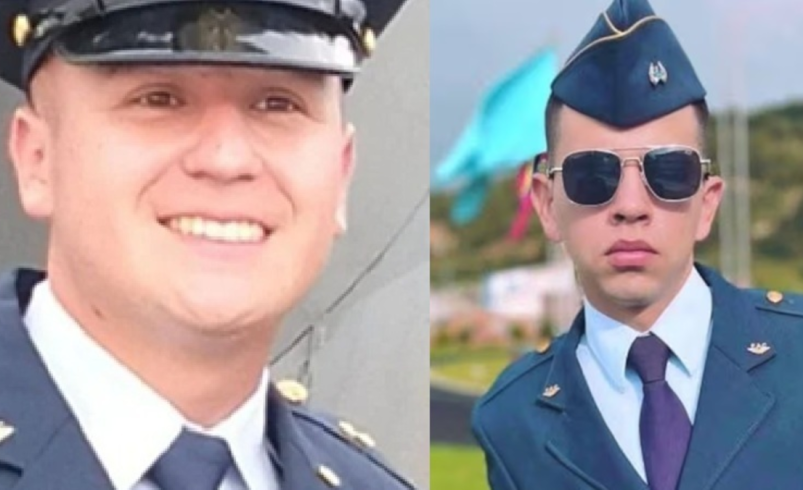 un copiloto y un teniente

 – Tinta clara