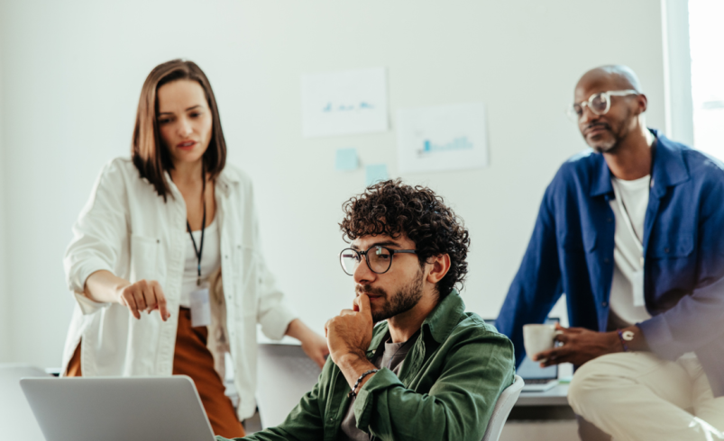 Vacantes fijas con $2.000.000 y beneficios legales

 – Tinta clara