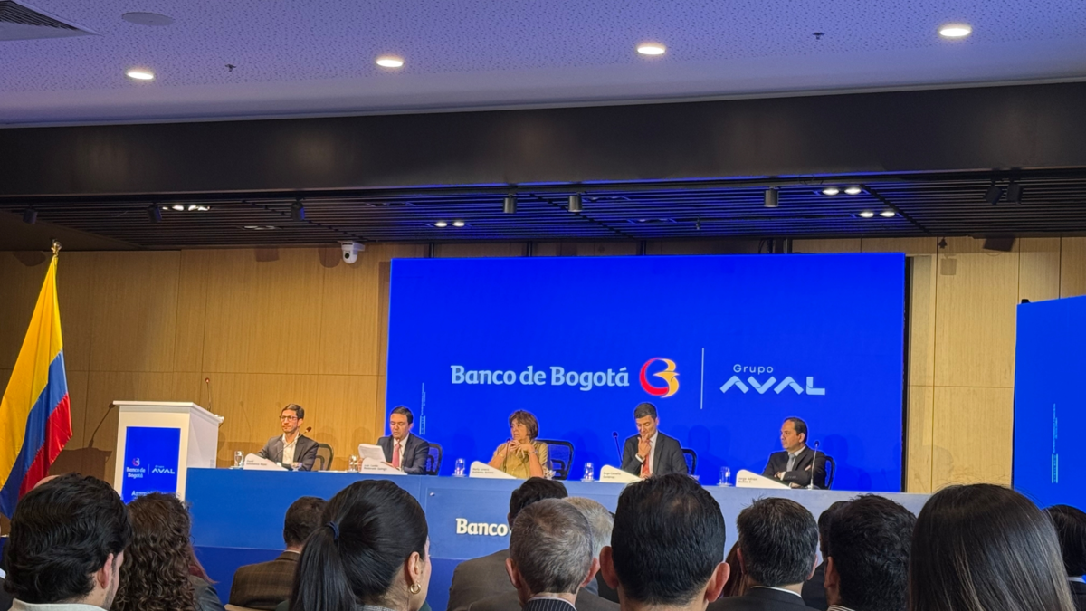 Juan Carlos Echeverrry fue designado como nuevo presidente de Banca Bogotá

 – Tinta clara