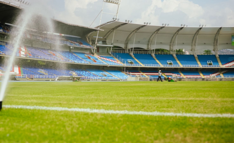 Luego del concierto del cantante J Balvin, el césped del estadio Pascual Guerrero aprueba el examen para el fútbol profesional colombiano

 – Tinta clara