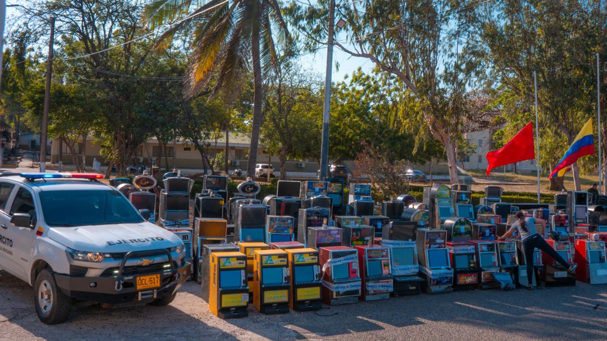 Operativos revelan fábrica clandestina y evasión millonaria

 – Tinta clara