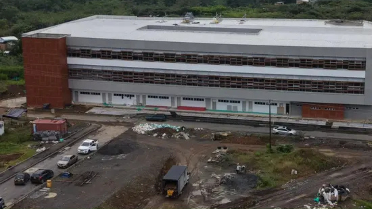 Inician las obras de acceso al hospital de alta complejidad del Eje Cafetero: 800 metros en construcción

 – Tinta clara