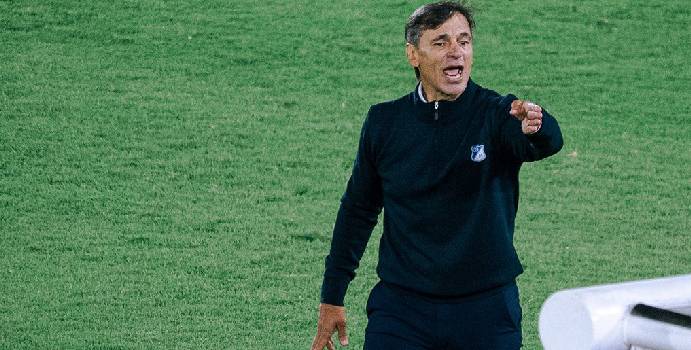 Bustos encendió la fe y Millonarios sueña en grande

 – Tinta clara