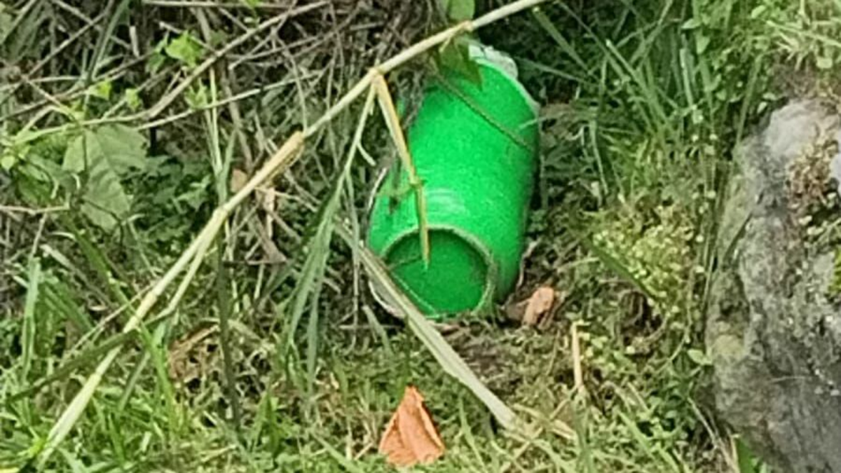 Cilindros sospechosos, cerca del sitio donde una explosión provocó la muerte de un policía en la Carretera Panamericana

 – Tinta clara