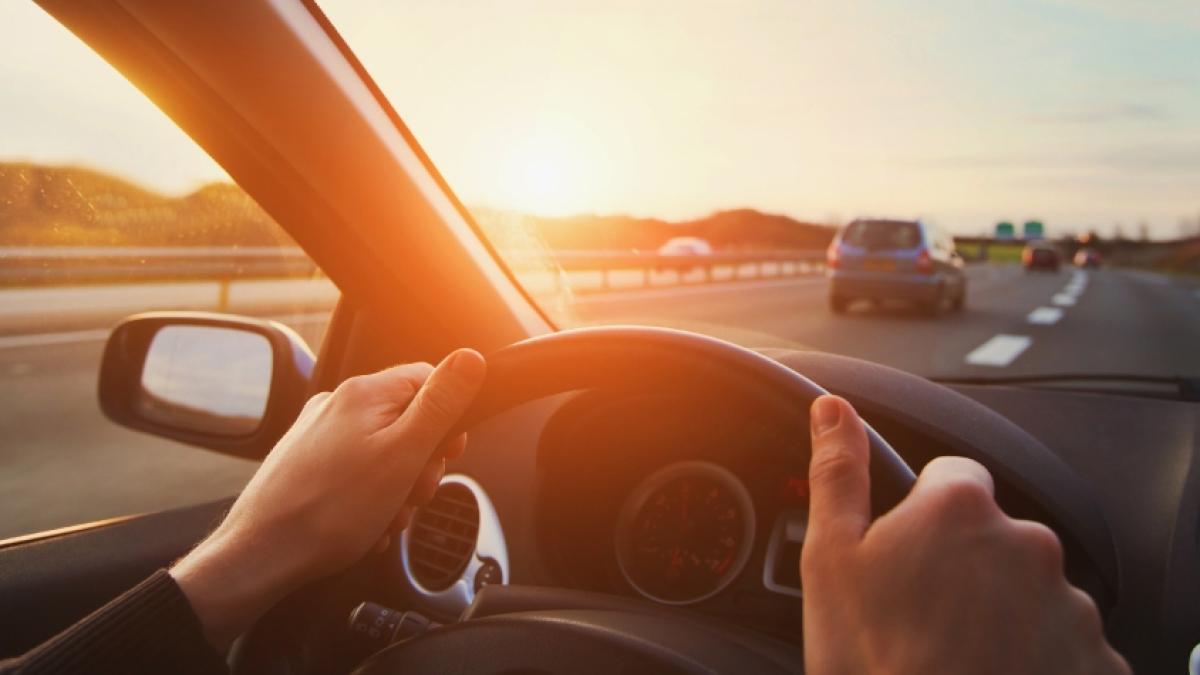 Consejos a tener en cuenta durante Semana Santa si conduces vehículos híbridos o eléctricos

 – Tinta clara