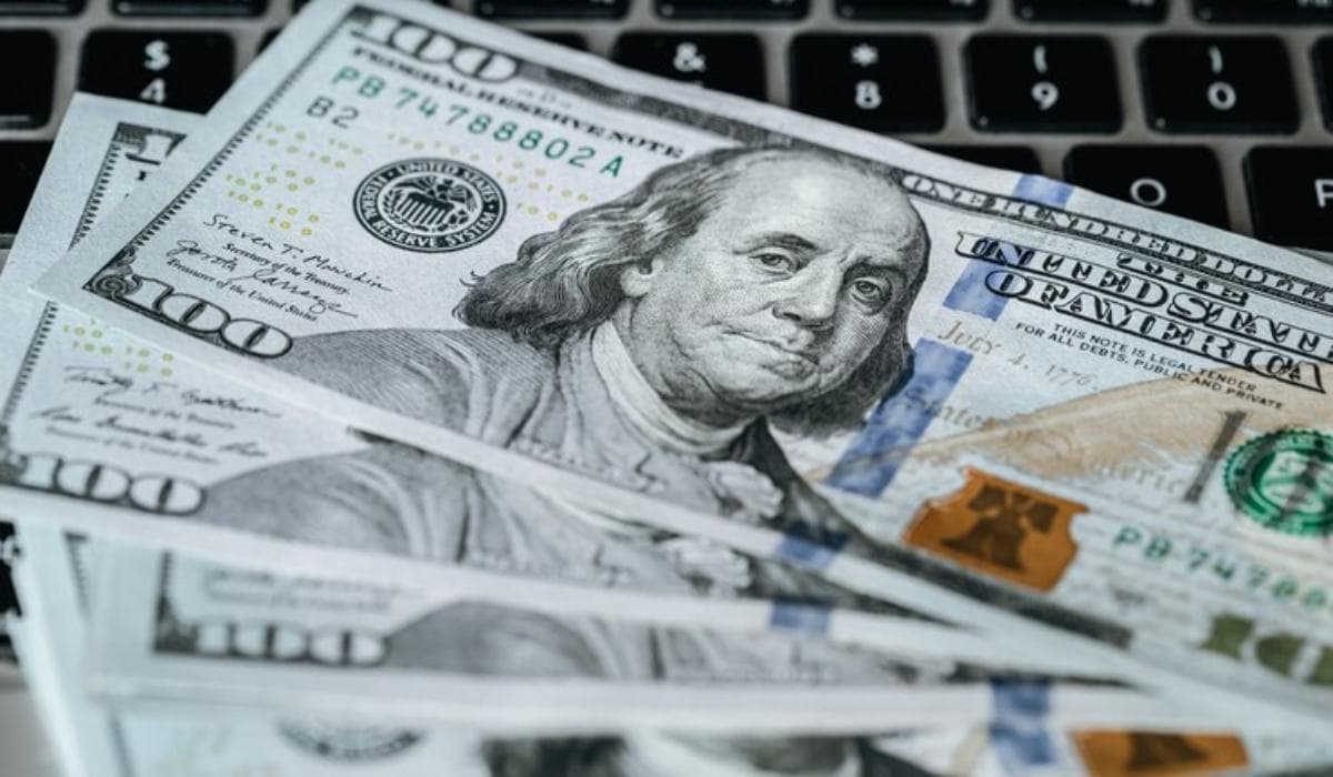 El dólar en Colombia abre con leve suba y se mantiene por debajo de los $3.700 – EXTRA

 – Tinta clara
