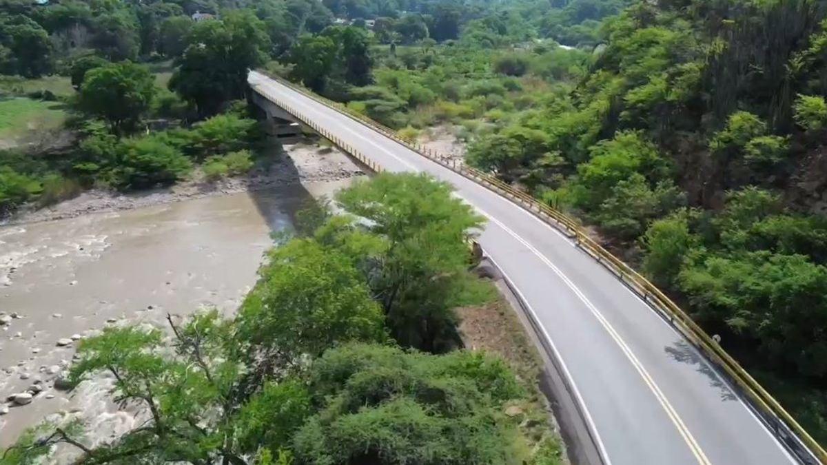 El SOS lanzado por la Sociedad de Ingenieros de Santander para la intervención urgente en el puente de El Pescadero por socavones y riesgo de derrumbe

 – Tinta clara