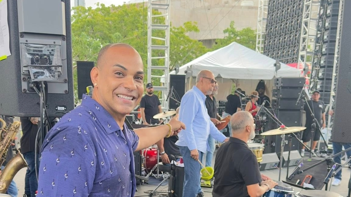 Fue víctima de disparos de desconocidos que intentaron robarle una cadena en Cali

 – Tinta clara