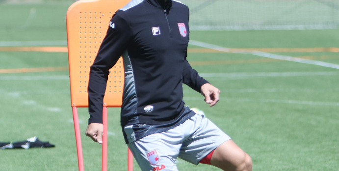 Maximiliano Lovera se lesionó en la previa Bucaramanga vs. Santa Fe

 – Tinta clara