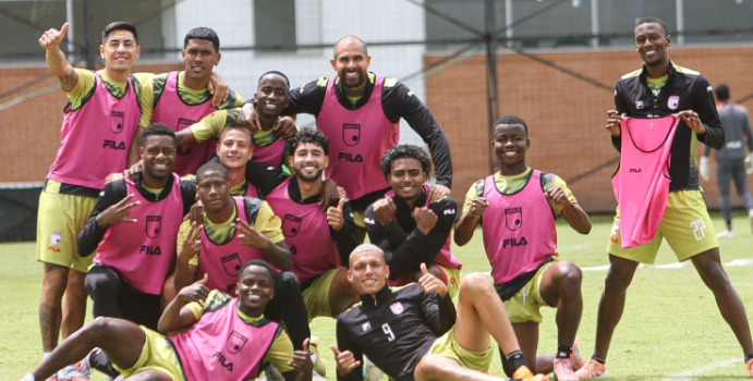 Santa Fe incluye a sus refuerzos en la convocatoria contra Alianza

 – Tinta clara