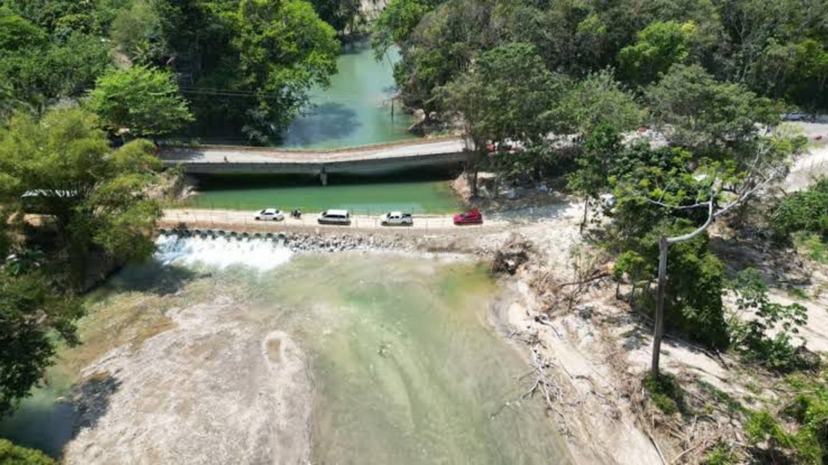 el tráfico cayó hasta un 60%; Se restablecería la movilidad para Semana Santa

 – Tinta clara