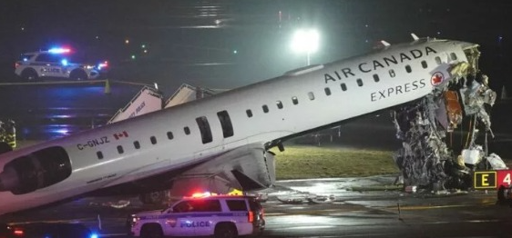 Dos muertos tras colisión de avión de Air Canada en Nueva York – EXTRA

 – Tinta clara