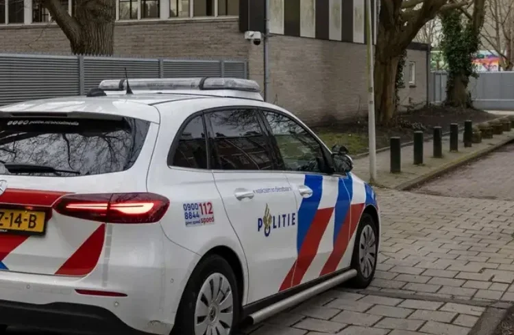 Explosión frente a una escuela judía en Ámsterdam: se investiga un ataque contra la comunidad judía – EXTRA

 – Tinta clara