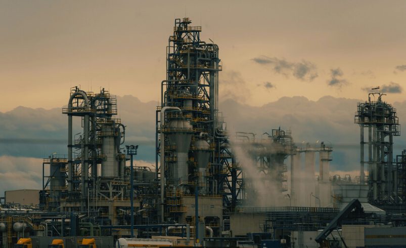 Para sobrevivir al fin del petróleo, China ha resucitado una vieja tecnología alemana de la Segunda Guerra Mundial: convertir el carbón en plástico

 – Tinta clara