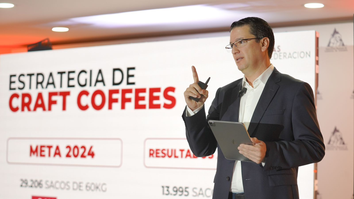 La Asociación de Cafeteros constata caída de producción y exportaciones por mal clima y mayores costos: este es el panorama

 – Tinta clara