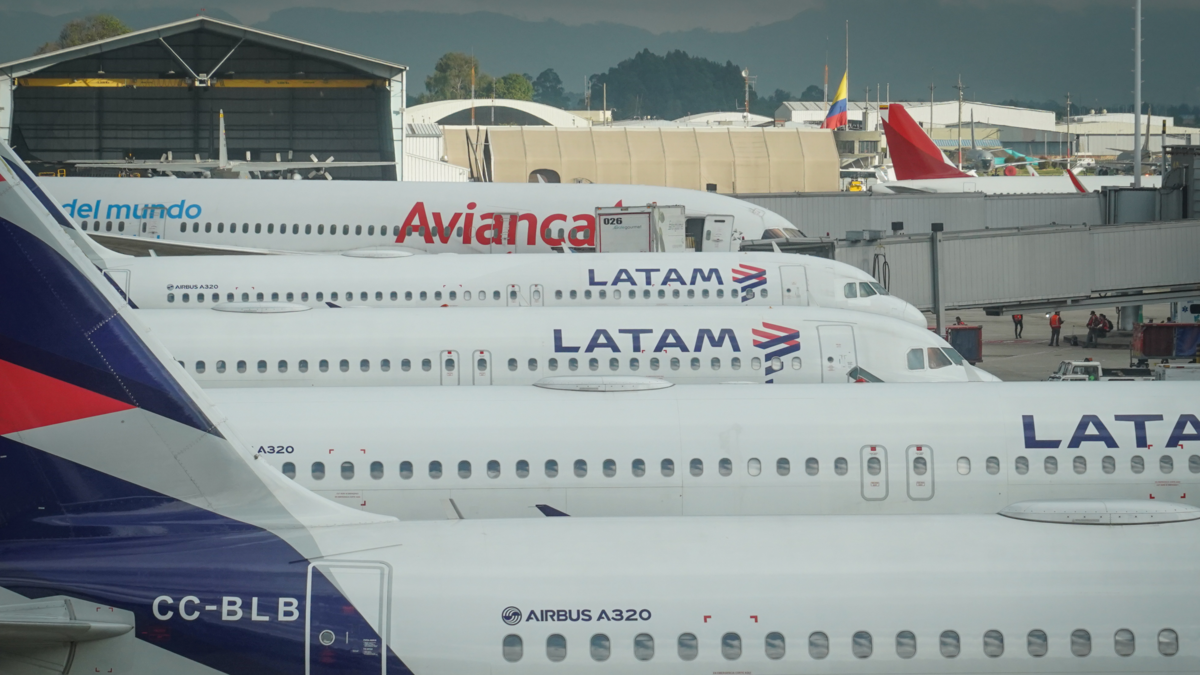 Impuestos, regulación excesiva y sanciones se encuentran entre los factores ocultos que encarecen los billetes de avión

 – Tinta clara