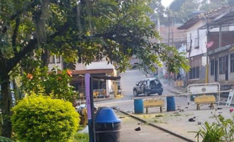 Vuelve el miedo en esta región por el grupo ‘Mordisco’

 – Tinta clara