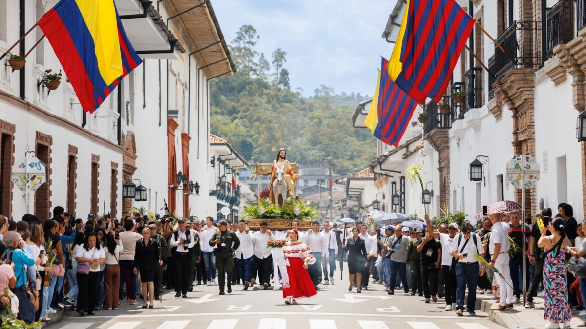 Entre vacaciones y despilfarros, ¿cómo evitar que tu bolsillo acabe pagando una factura astronómica?

 – Tinta clara