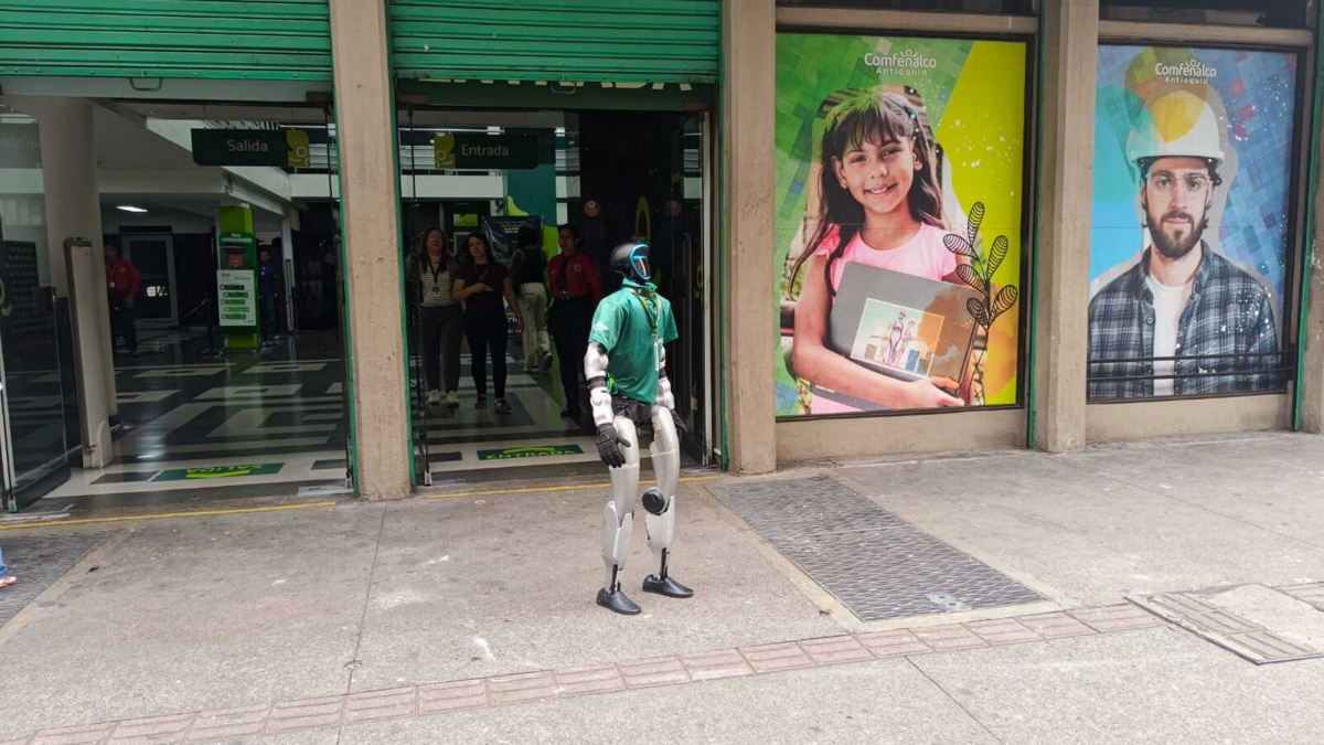 Comfenalco Antioquia lanza FeliSSTmente: robot de frenos activos

 – Tinta clara
