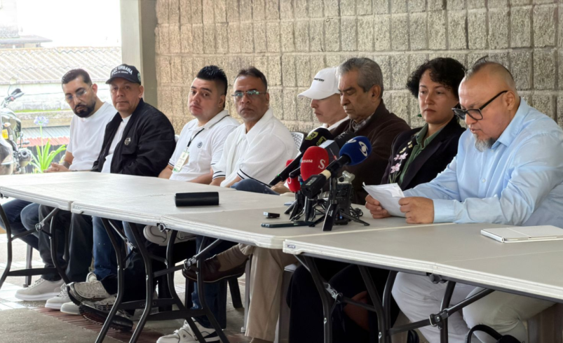 La respuesta de Isabel Zuleta y los jefes de la mesa de paz urbana en Medellín tras la decisión de la Fiscalía de revocar la suspensión de las órdenes de aprehensión

 – Tinta clara