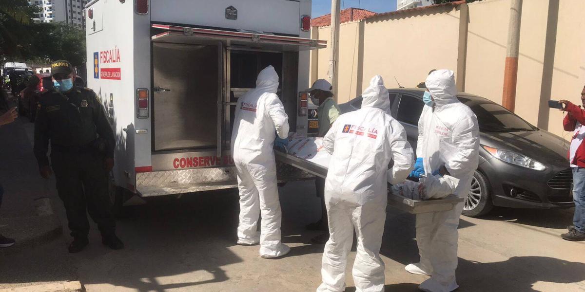 Las autoridades buscan avanzar con la investigación, tras el levantamiento del cuerpo. Estuvieron presentes delegados del CTI.