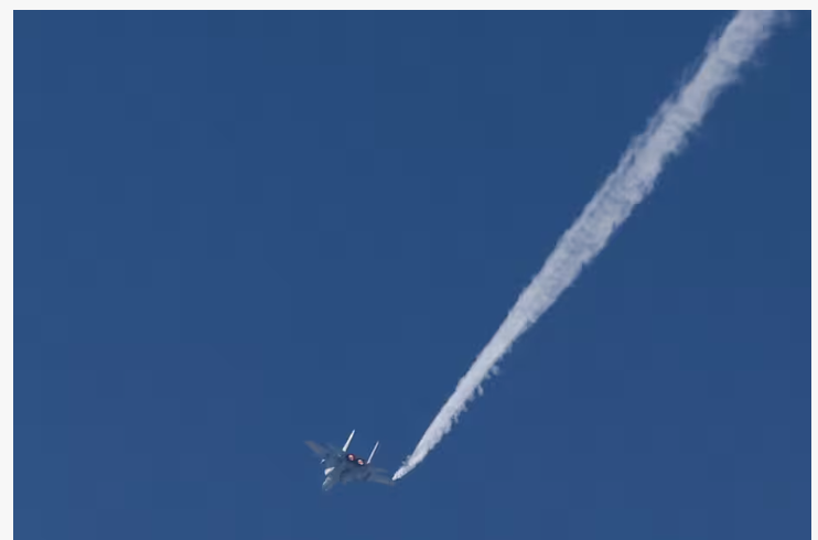 EE.UU. pierde otro avión en el Golfo, cerca del Estrecho de Ormuz, según informa el NYT – EXTRA

 – Tinta clara